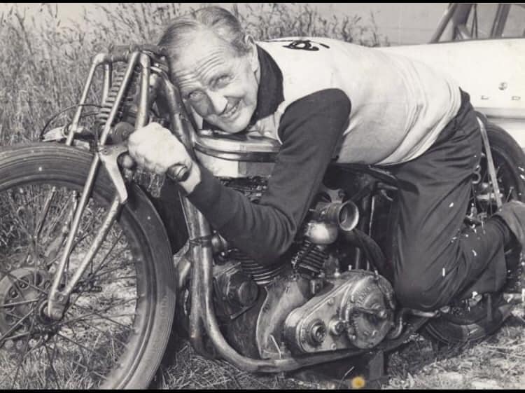 Burt Munro.jpg